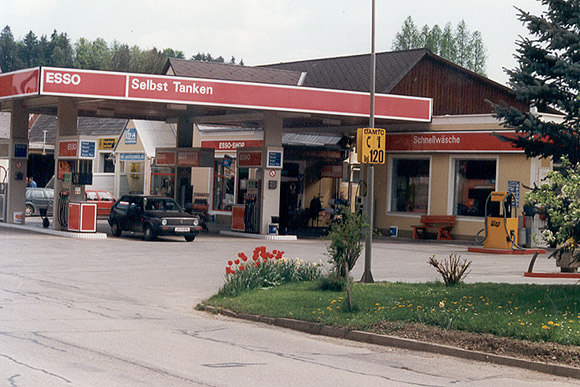 Chronik Skotschnigg Tankstelle Esso 02