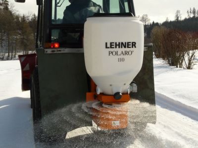 Polaro E 110 An Kleinem Traktor Winterdienst